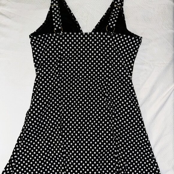 Black/White Polka Dot Skirted One-Piece Bathing Suit Size Large • SwimDress-A179 - Picture 2 of 5